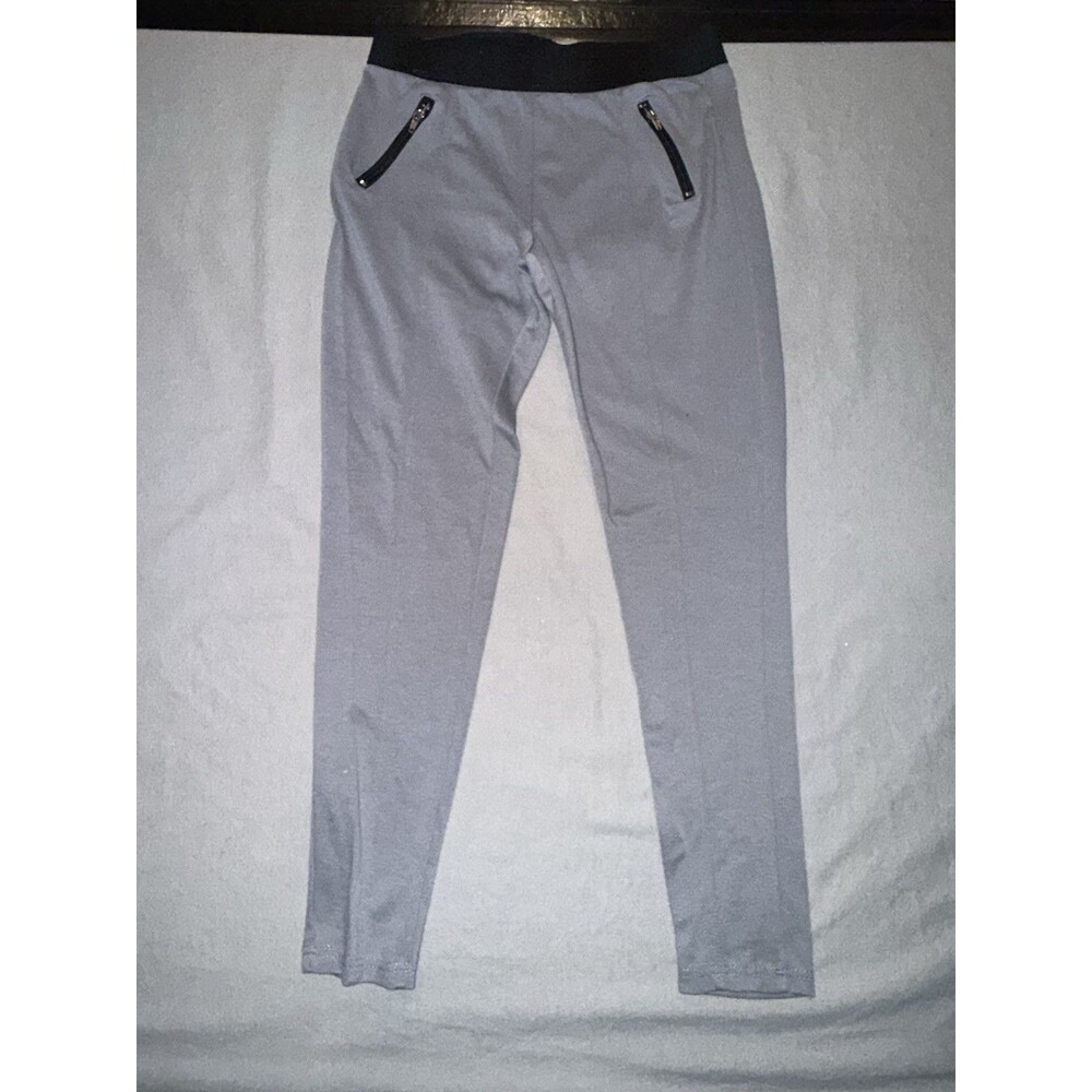 No Boundaries Light Gray Leggings with Black Waistband and Zip Accents